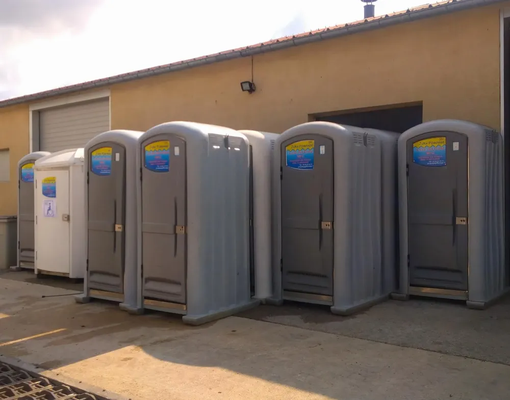 rangée de WC